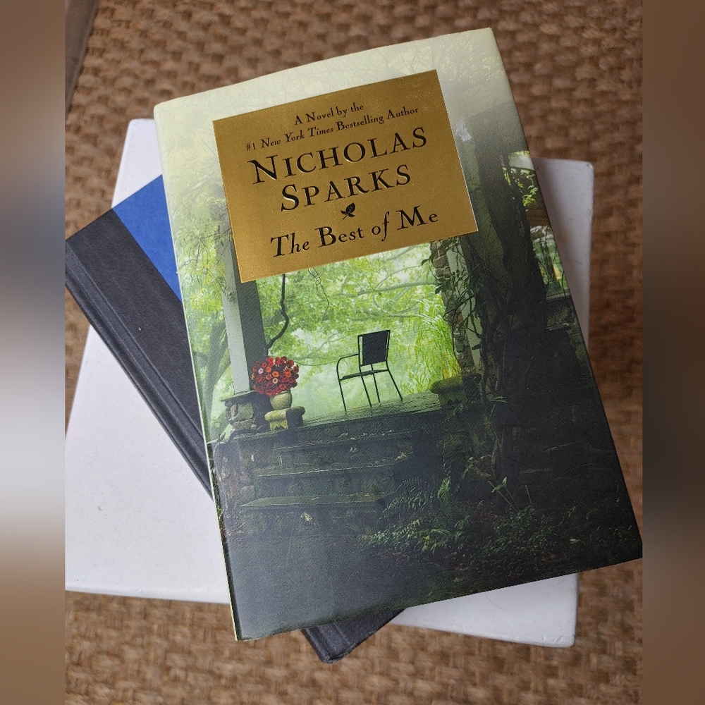 2 Nicholas Sparks Hardback Books "The Best of Me" & A Bend in the Road
